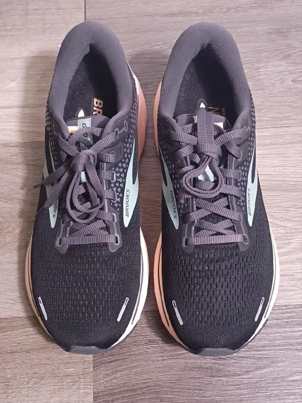 Brooks Women’s Ghost Running Shoes‎ - Black with Light Pink Sole